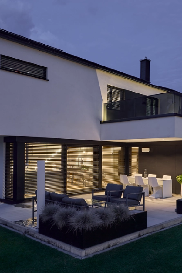 Le brise-soleil orientable : une solution idéale pour votre confort et votre bien-être !