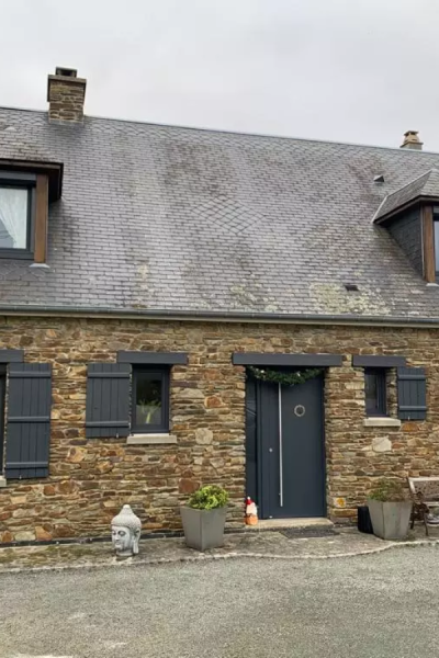 Les avantages d’une fenêtre hybride en PVC et aluminium pour l’isolation de votre maison.
