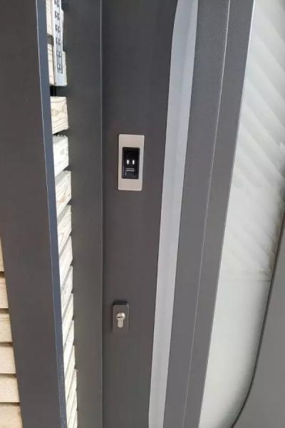 Porte d’entrée connectée : laquelle choisir pour mon habitation ?