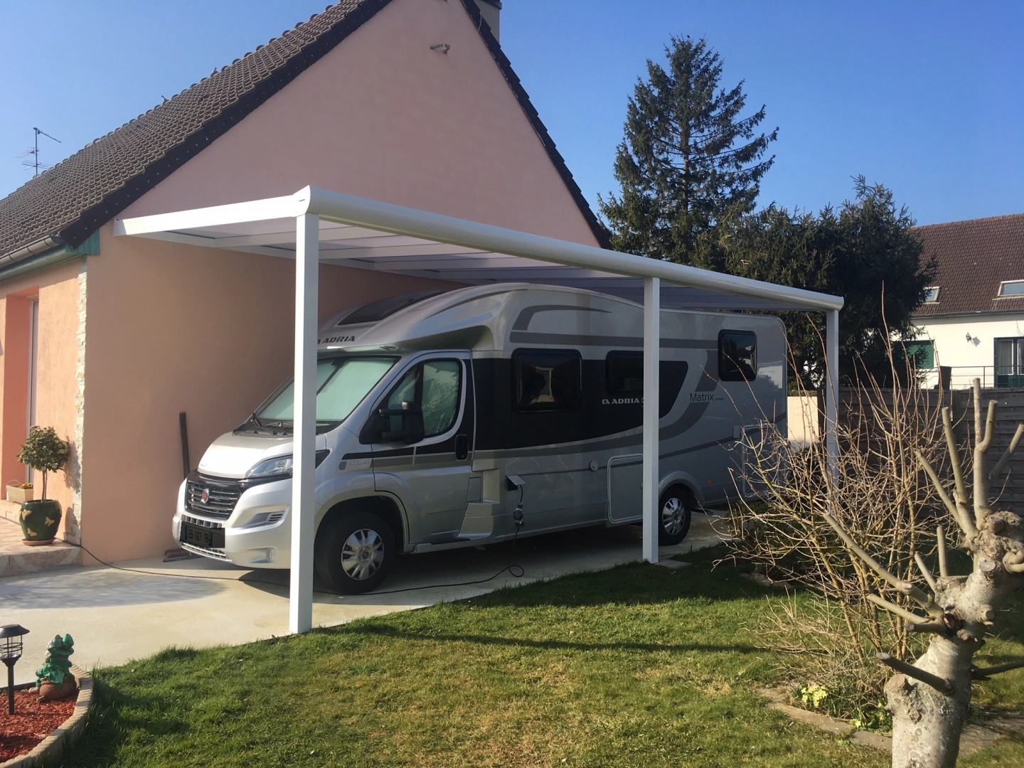 Les carports #Gardendreams pratiques et esthétiques... - C’est le moment d’installer un carport pour protéger vos véhicules !