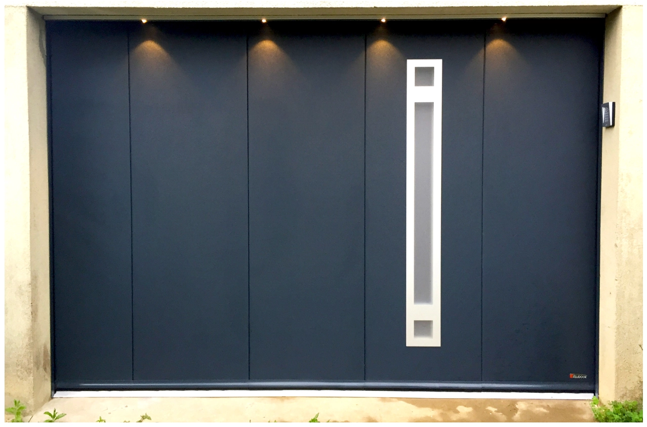 Les portes de garage latérales - Comment choisir sa porte de garage ?