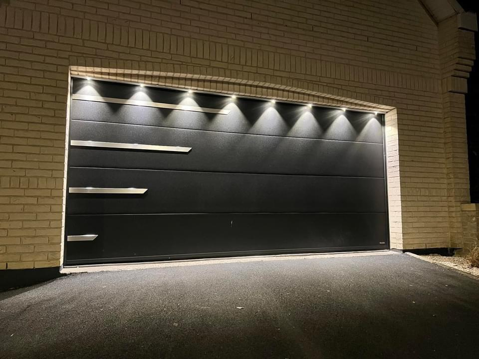 Porte de garage sectionnelle plafond - Installation de porte de garage sectionnelle