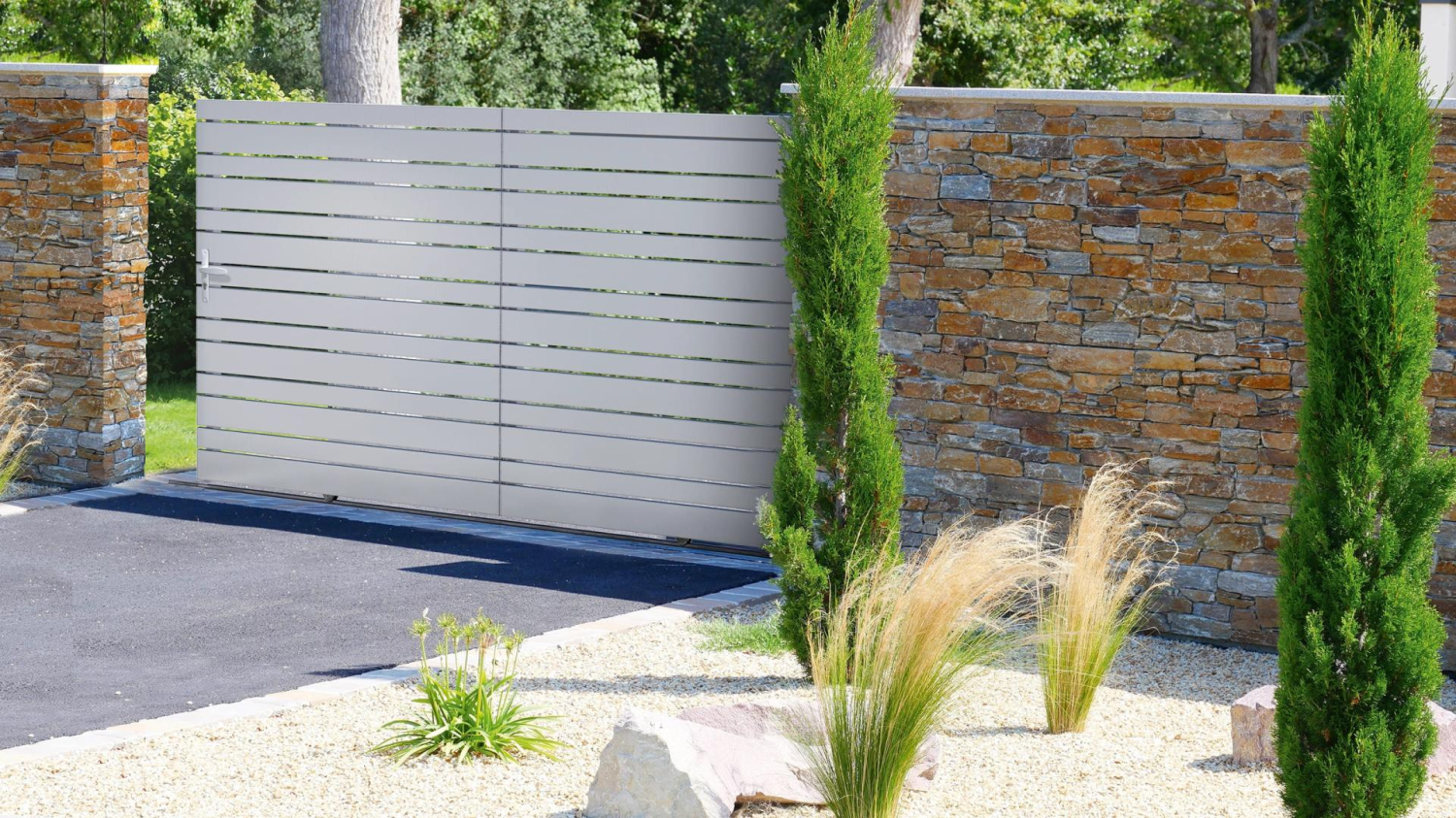 Portail coulissant PVC