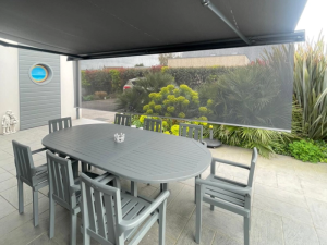 store banne avec lambrequin