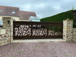 portail coulissant en aluminium