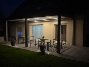 Pergola avec système d’éclairage LED