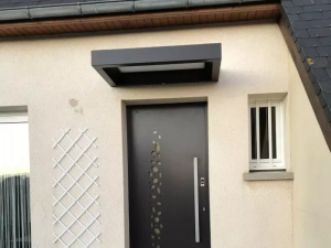 changement de porte d'entrée en aluminium en Normandie