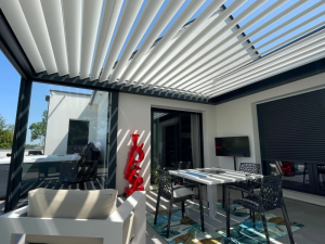 Installation d'une pergola en aluminium à Éterville