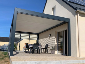 Pose d’une pergola by Brustor à Sourdeval, près de St Lô