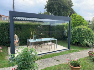 Installation d’une pergola bioclimatique Brustor