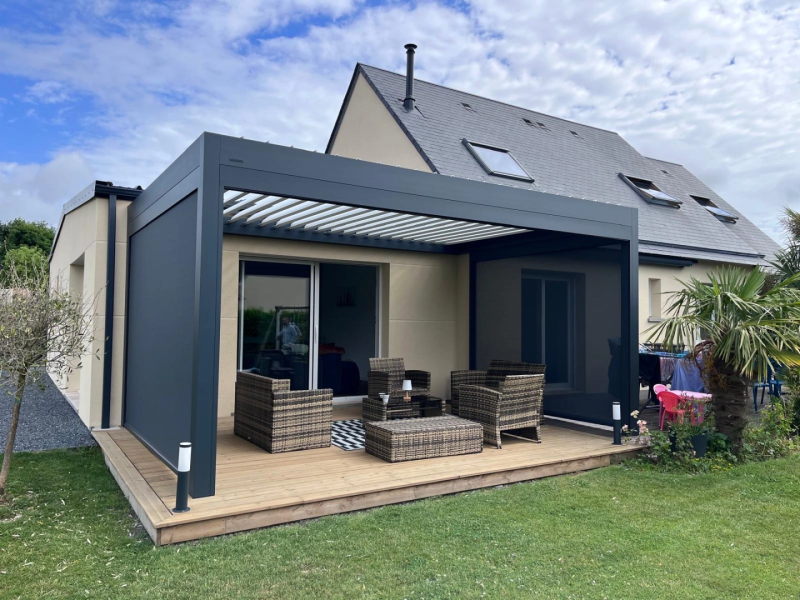 Installation d'une pergola B160 avec stores à Saint-Gilles