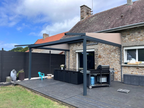 Installation d'une Storgola toile rétractable dans la Manche