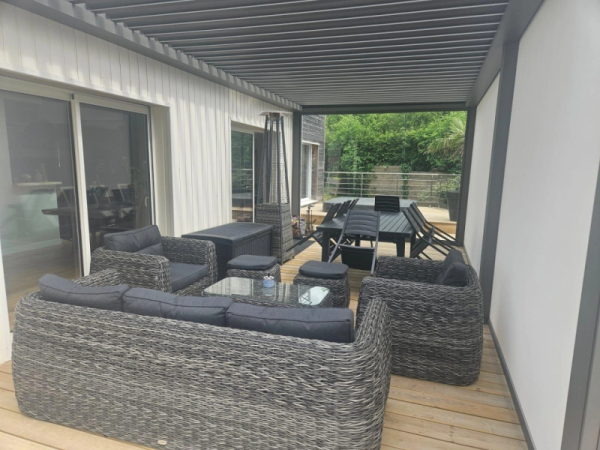 Pose d’une pergola bioclimatique - Honfleur - Calvados