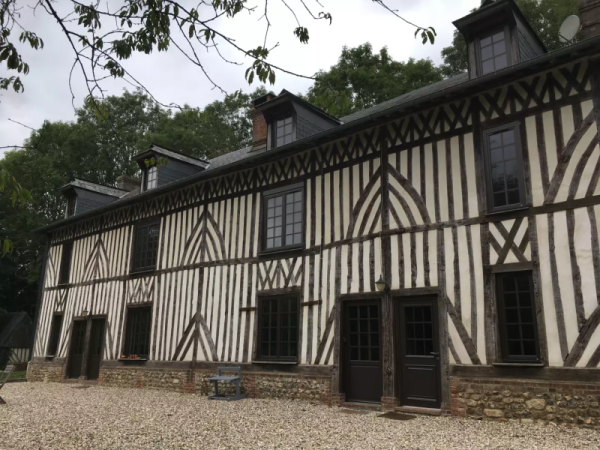 Pose de fenêtres en alu et bois à Deauville