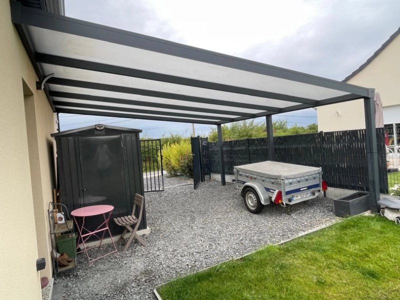 Présentation d’un carport By Garden Dreams installé par Logikinov près de Caen - Calvados